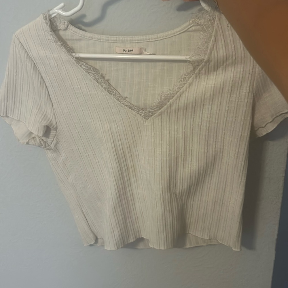 White short sleeve blouse